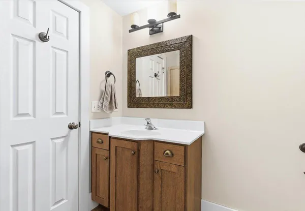 $889,000 | 805 Timothy Drive Southeast, Stewartville, MN 55976