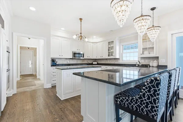 $889,000 | 805 Timothy Drive Southeast, Stewartville, MN 55976