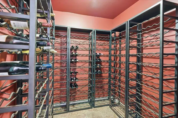 $889,000 | 805 Timothy Drive Southeast, Stewartville, MN 55976