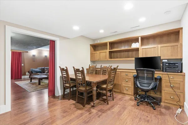 $889,000 | 805 Timothy Drive Southeast, Stewartville, MN 55976