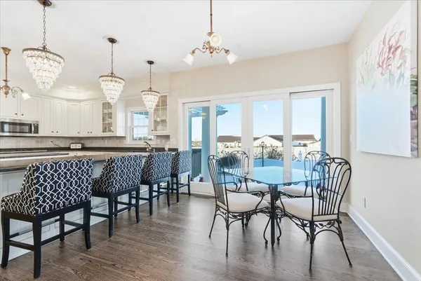 $889,000 | 805 Timothy Drive Southeast, Stewartville, MN 55976