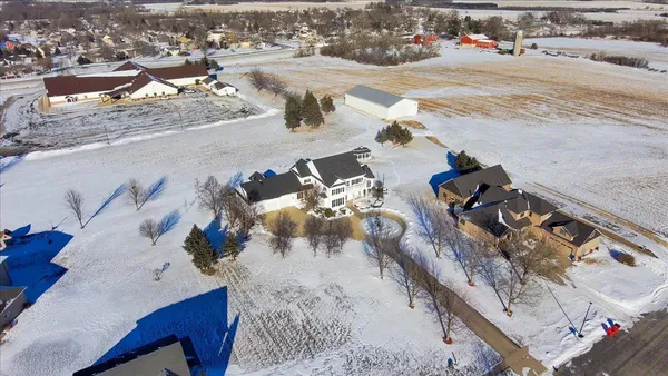 $849,900 | 805 Timothy Drive Southeast, Stewartville, MN 55976