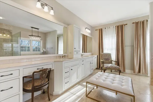 $889,000 | 805 Timothy Drive Southeast, Stewartville, MN 55976