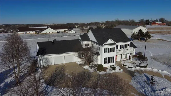 $849,900 | 805 Timothy Drive Southeast, Stewartville, MN 55976