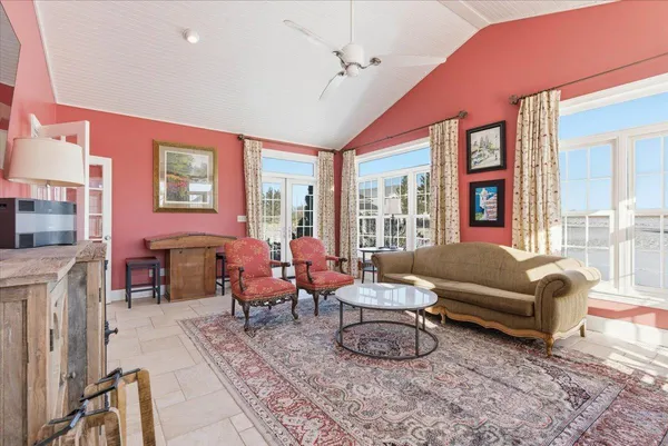 $889,000 | 805 Timothy Drive Southeast, Stewartville, MN 55976