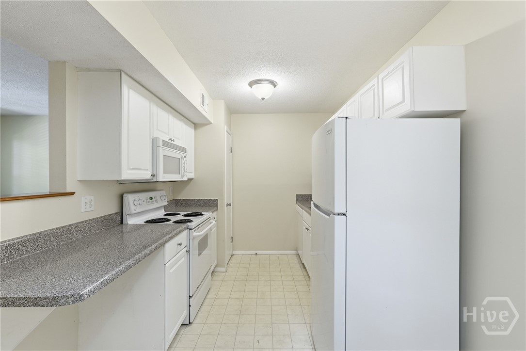 401 North Cromwell Road, Unit D2 Savannah, GA 31410 - Photo 7 of 21