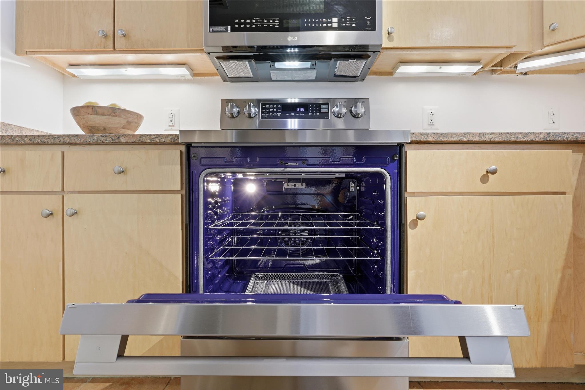 631 D Street Northwest, Unit 827 Washington, DC 20004 - Photo 10 of 66