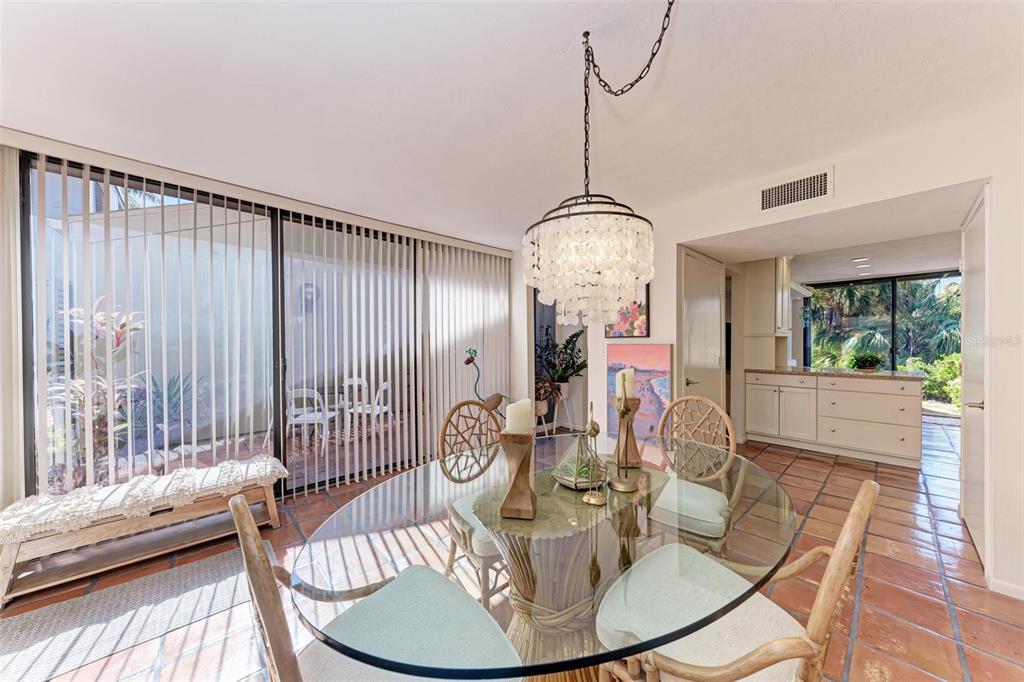 360 Pine Run Drive Osprey, FL 34229 - Photo 16 of 69 Gallery Image 16