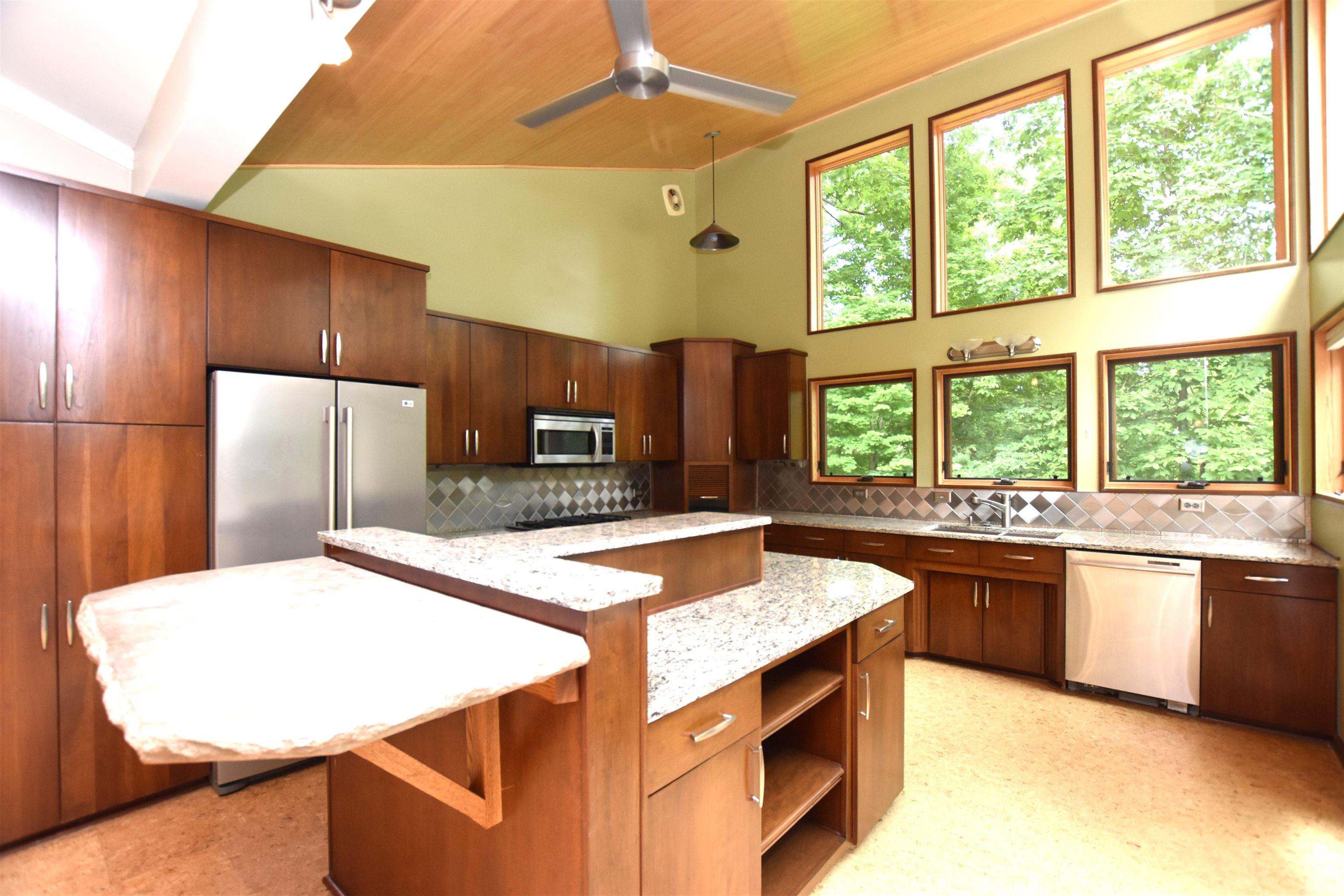 2775 East Pointe Road Bloomington, IN 47401 - Photo 4 of 30 Gallery Image 4