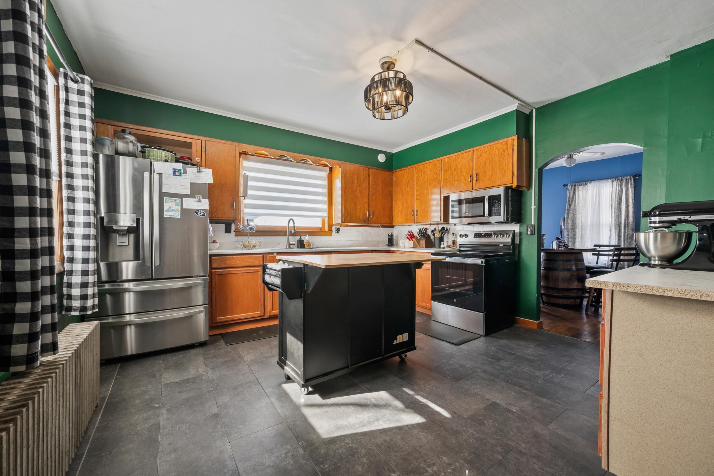 66 Spruce Street Berlin, NH 03570 - Photo 4 of 32