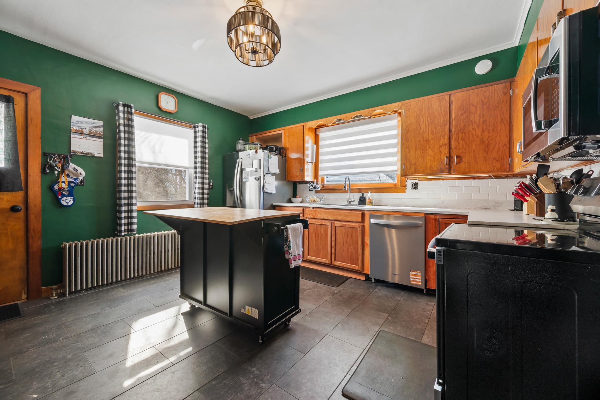 66 Spruce Street Berlin, NH 03570 - Photo 8 of 32