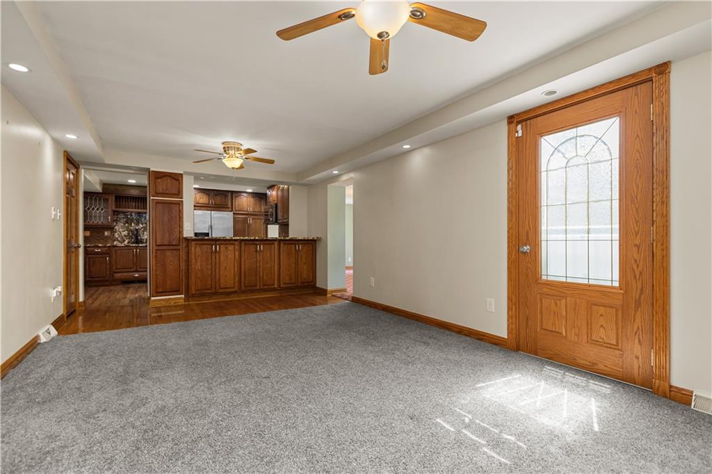 276 Hays Road Pittsburgh, PA 15241 - Photo 9 of 29 Gallery Image 9
