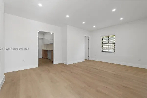 $3,300 | 1060 Pasco Jose De La Luz Y Caballero Court, Unit 1060, Miami, FL 33125