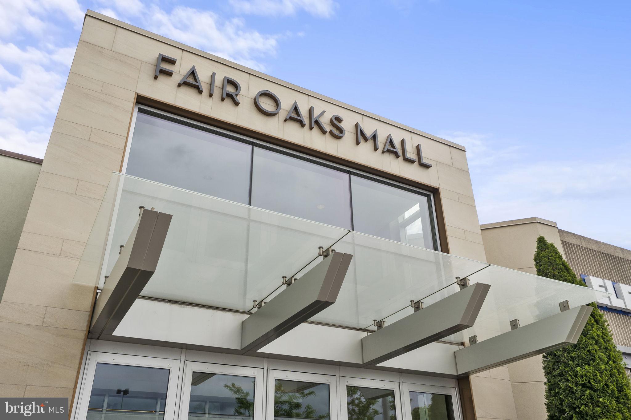 14190 Gypsum Loop Chantilly, VA 20151 - Photo 27 of 34