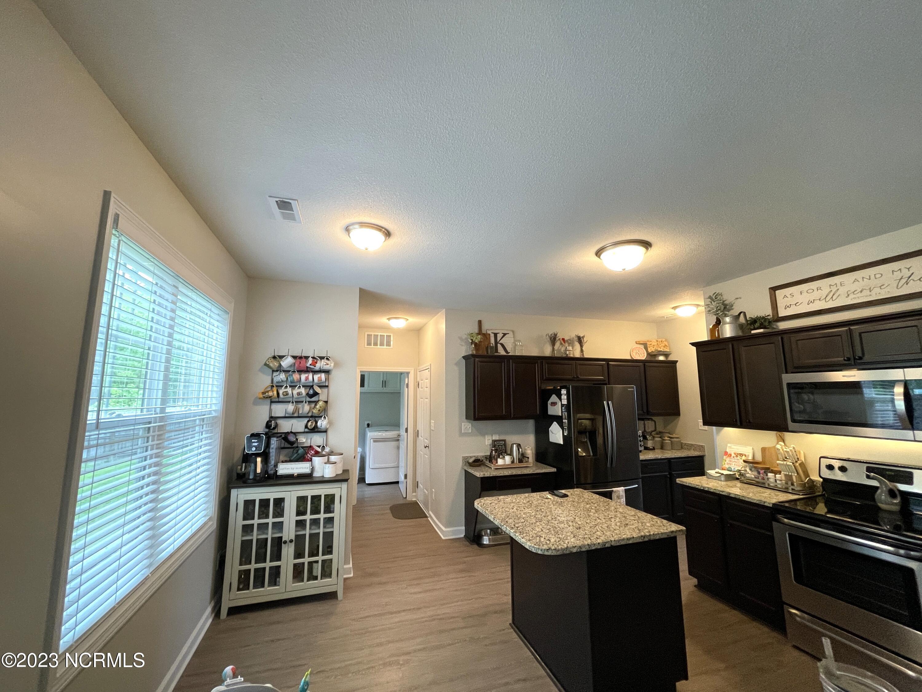 211 Seneca Court Holly Ridge, NC 28445 - Photo 8 of 20