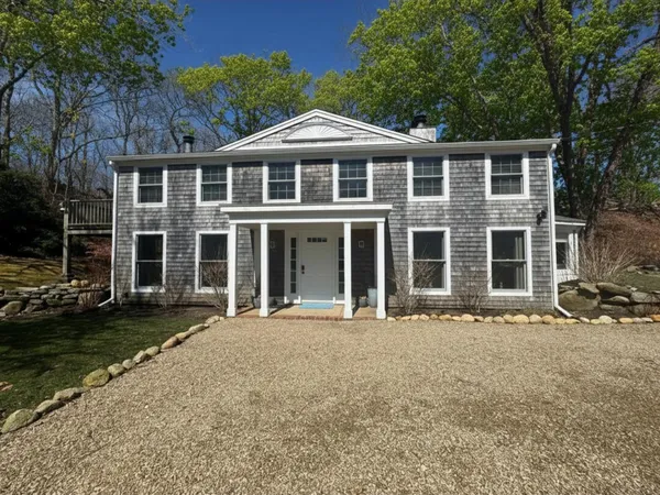 $1,550,000 | 345 N Road, Chilmark, MA 02535