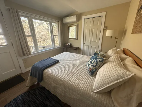 $1,550,000 | 345 N Road, Chilmark, MA 02535