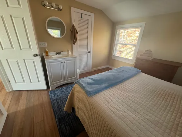 $1,550,000 | 345 N Road, Chilmark, MA 02535