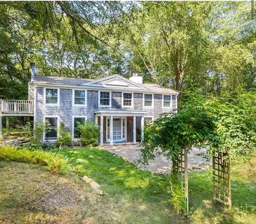 $1,550,000 | 345 N Road, Chilmark, MA 02535