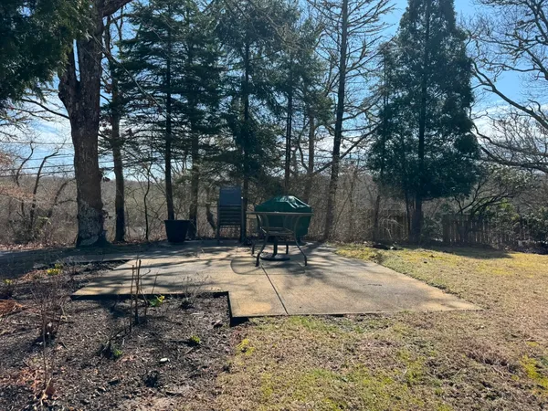 $1,550,000 | 345 N Road, Chilmark, MA 02535