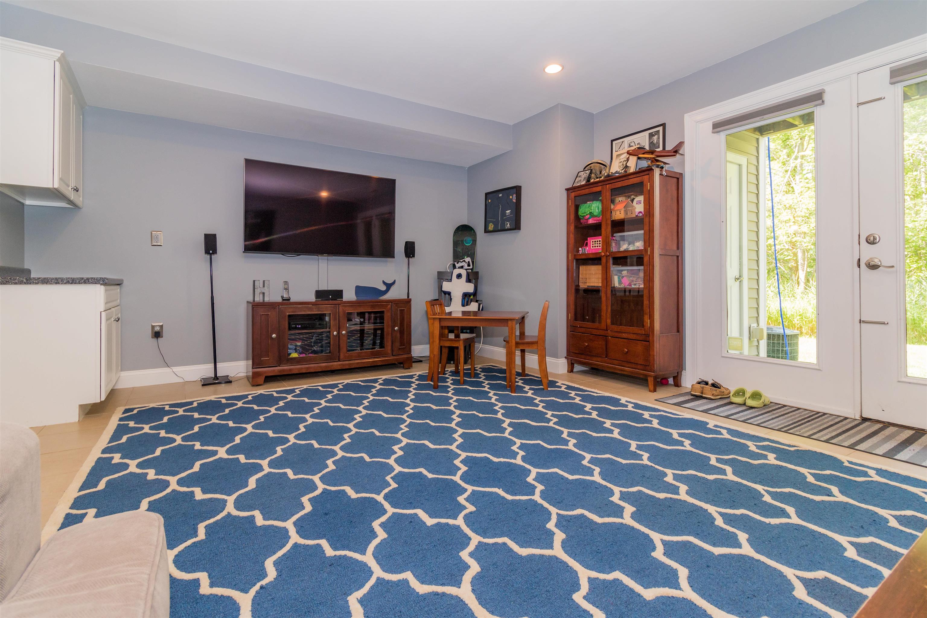 131 Court Street, Unit 5 Exeter, NH 03833 - Photo 20 of 24