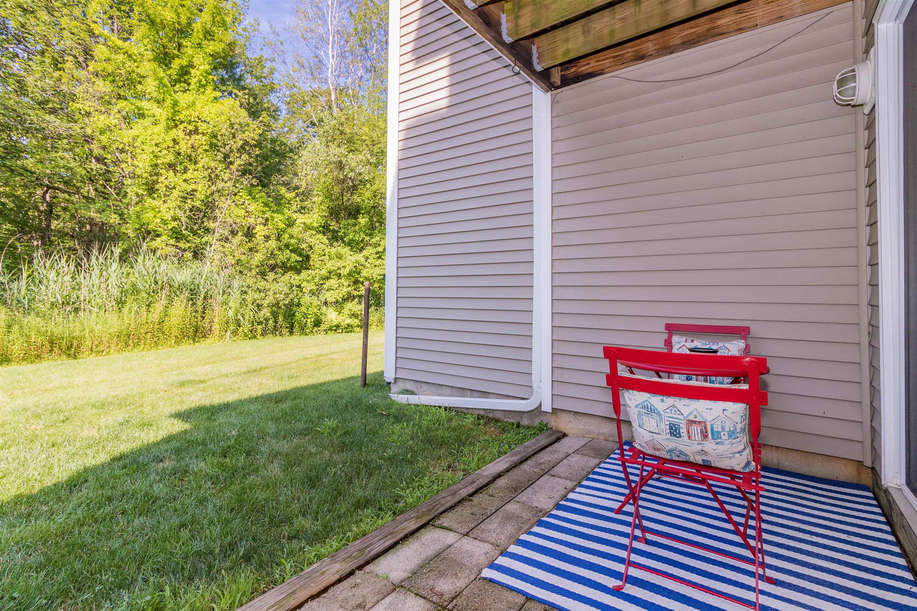131 Court Street, Unit 5 Exeter, NH 03833 - Photo 7 of 24