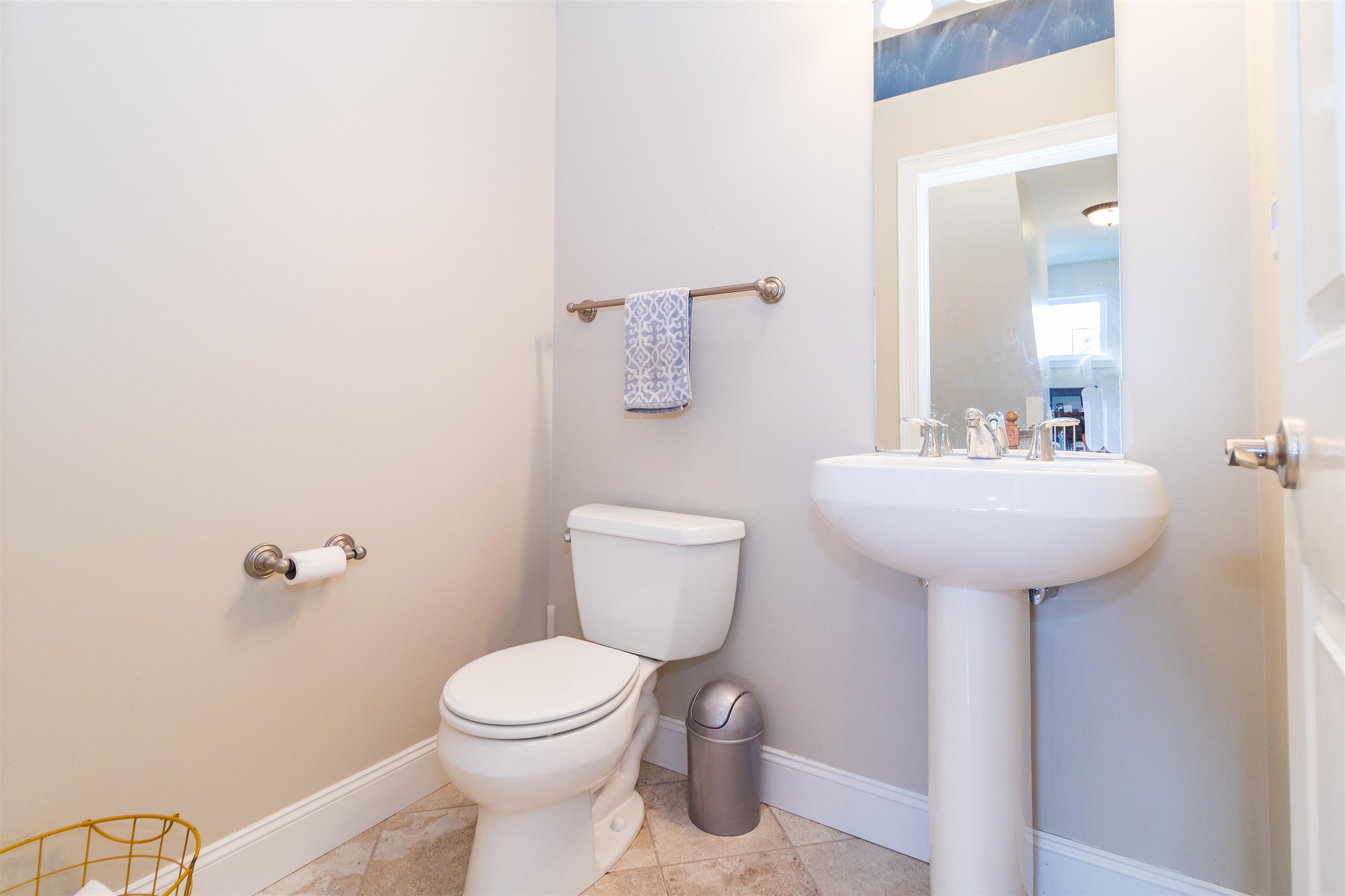 131 Court Street, Unit 5 Exeter, NH 03833 - Photo 9 of 24