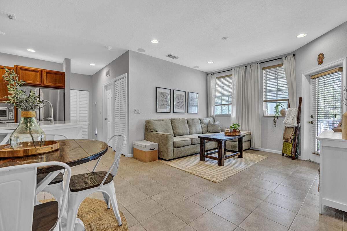 1428 West Wickham Circle, Unit A Delray Beach, FL 33445 - Photo 13 of 41 Great Room