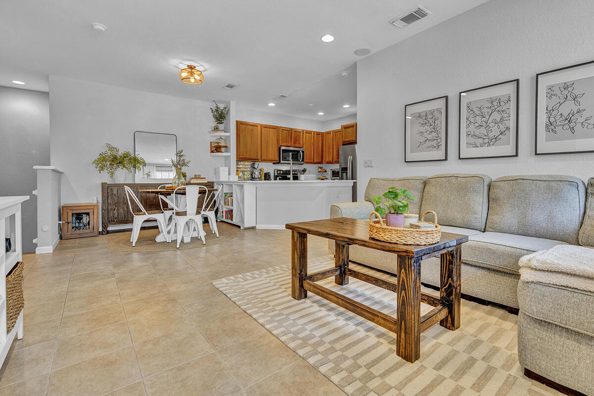 1428 West Wickham Circle, Unit A Delray Beach, FL 33445 - Photo 2 of 41 Great Room