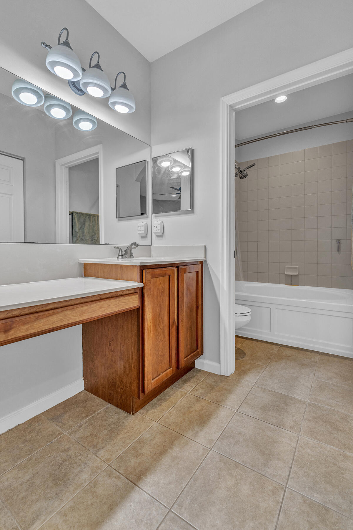 1428 West Wickham Circle, Unit A Delray Beach, FL 33445 - Photo 6 of 41 Primary Bathroom