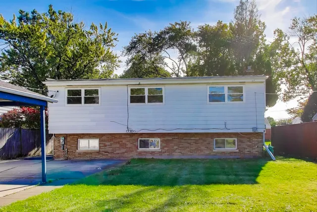 $409,900 | 7332 Davis Street, Morton Grove, IL 60053