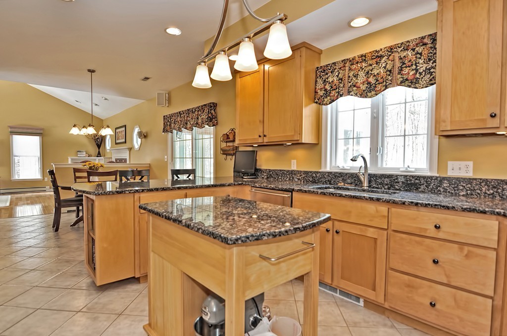 15 Cadman Road Mendon, MA 01756 - Photo 13 of 30 Gallery Image 13