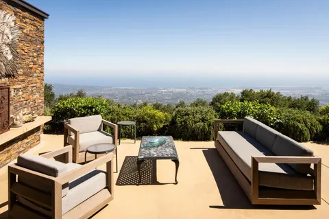 $4,495,000 | 5651 West Camino Cielo, Santa Barbara, CA 93105