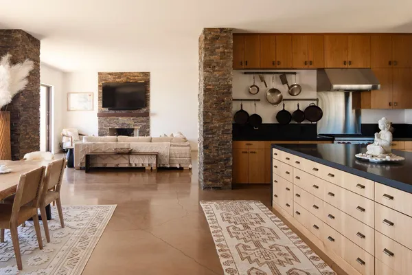 $4,495,000 | 5651 West Camino Cielo, Santa Barbara, CA 93105