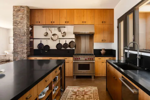 $4,495,000 | 5651 West Camino Cielo, Santa Barbara, CA 93105