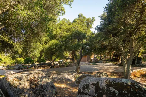 $4,495,000 | 5651 West Camino Cielo, Santa Barbara, CA 93105