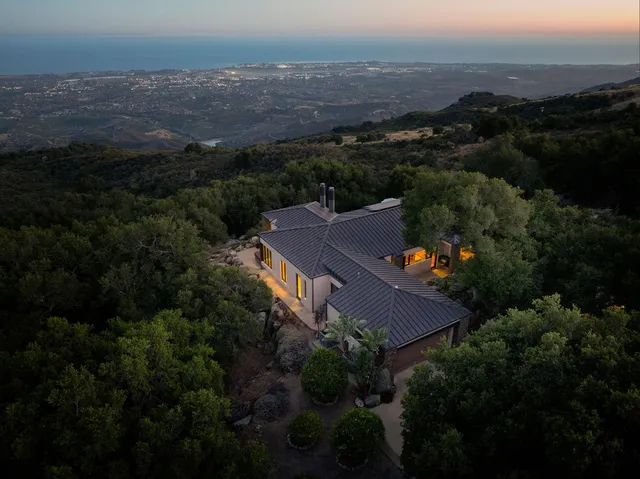 $4,495,000 | 5651 West Camino Cielo, Santa Barbara, CA 93105