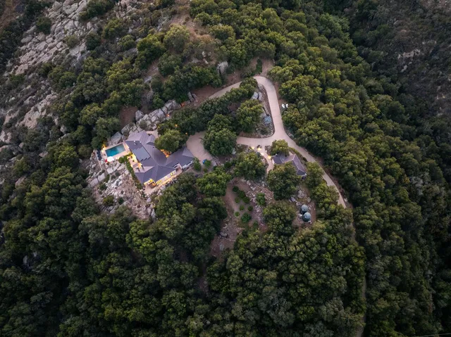 $4,495,000 | 5651 West Camino Cielo, Santa Barbara, CA 93105