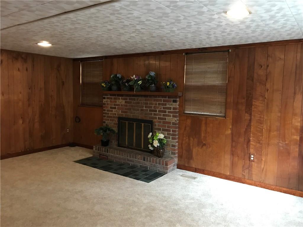 17 Lilac Road New Castle, PA 16105 - Photo 13 of 25 Gallery Image 13