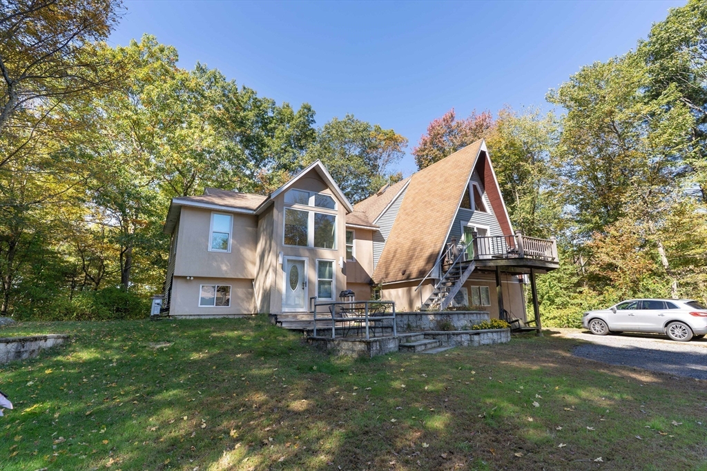 68 Lyon Road West Brookfield, MA 01585 - Photo 4 of 40