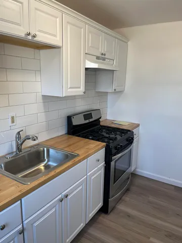 $2,400 | 402 Bearses Way, Hyannis, MA 02601