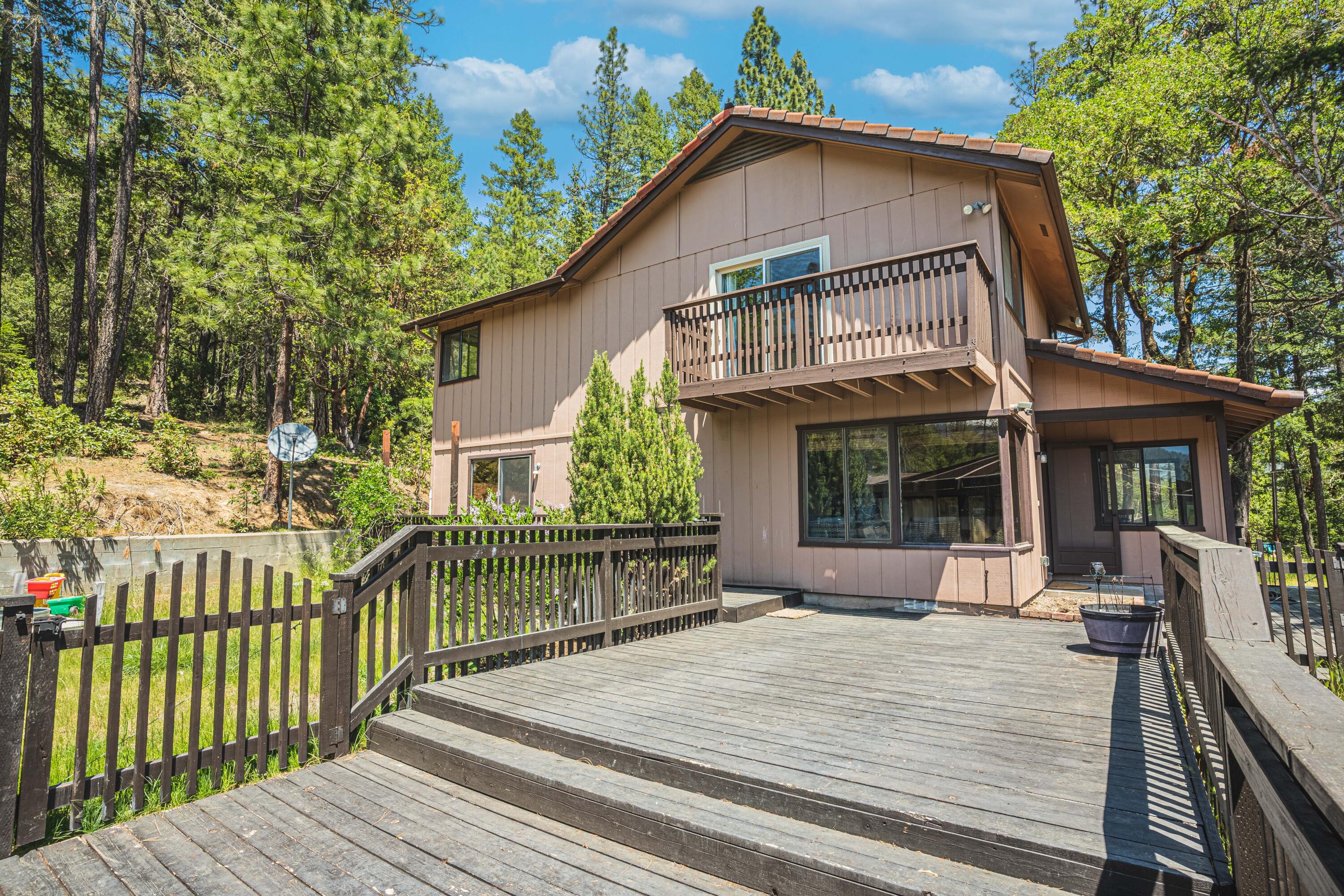 4670 Thompson Creek Road Jacksonville, OR 97530 - Photo 41 of 71 5