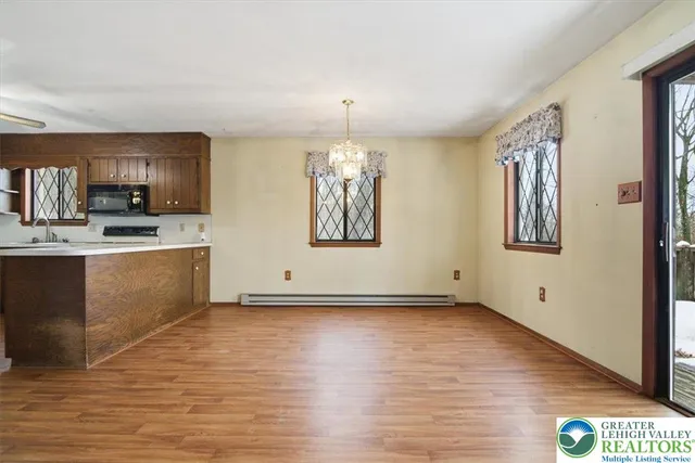 $360,000 | 704 Rainbow Terrace, Effort, PA 18330