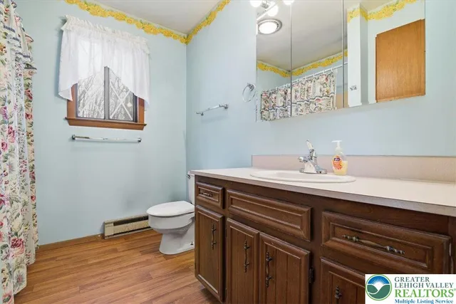 $360,000 | 704 Rainbow Terrace, Effort, PA 18330