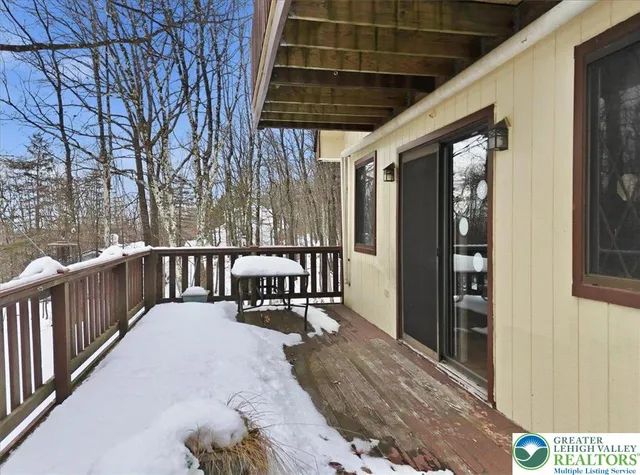 $360,000 | 704 Rainbow Terrace, Effort, PA 18330