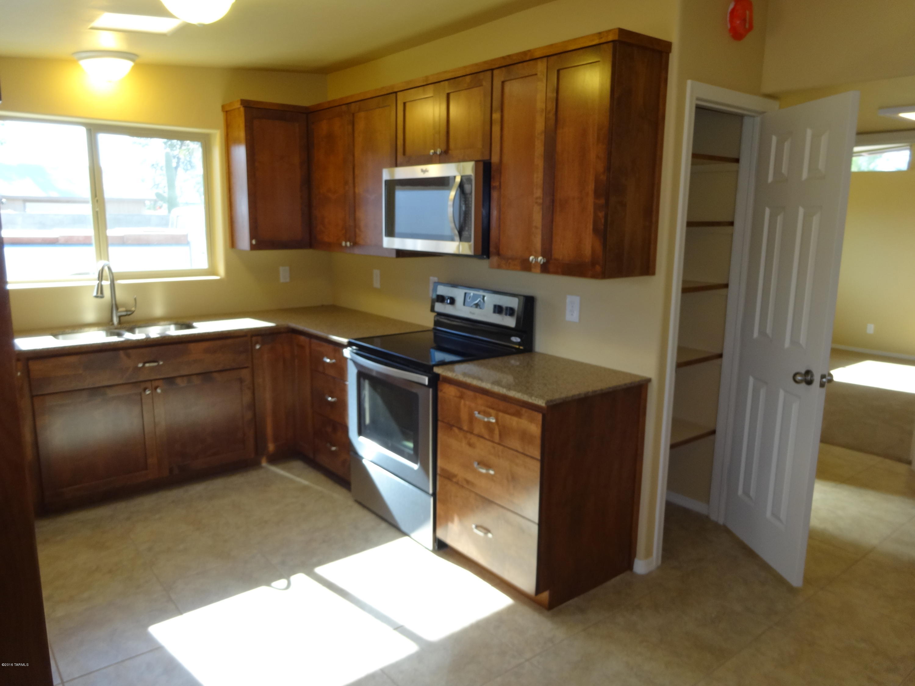 1255 West River Road Tucson, AZ 85704 - Photo 5 of 42 Gallery Image 5