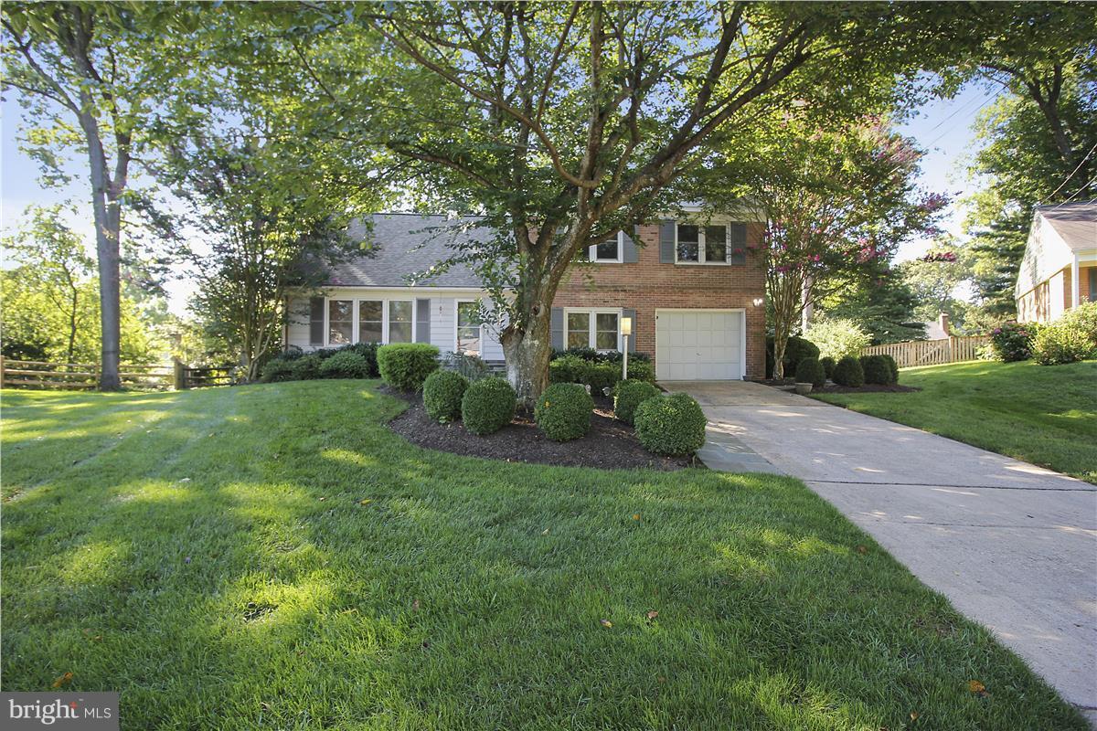 12333 Old Canal Road Potomac, MD 20854 - Photo 1 of 30 Exterior (Front)