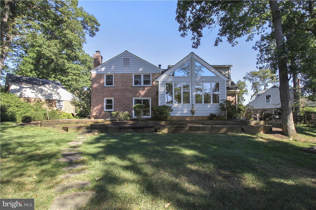 12333 Old Canal Road Potomac, MD 20854 - Photo 29 of 30 Exterior (Rear)