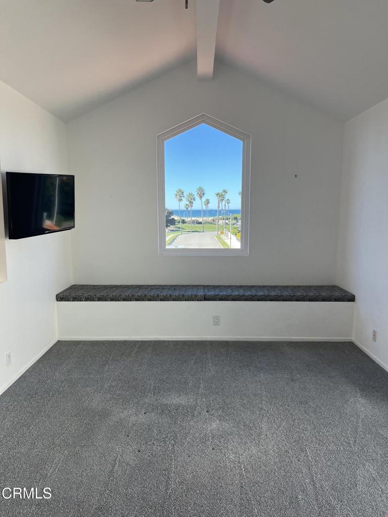 4510 Antigua Way Oxnard, CA 93035 - Photo 12 of 16 a view of a small space