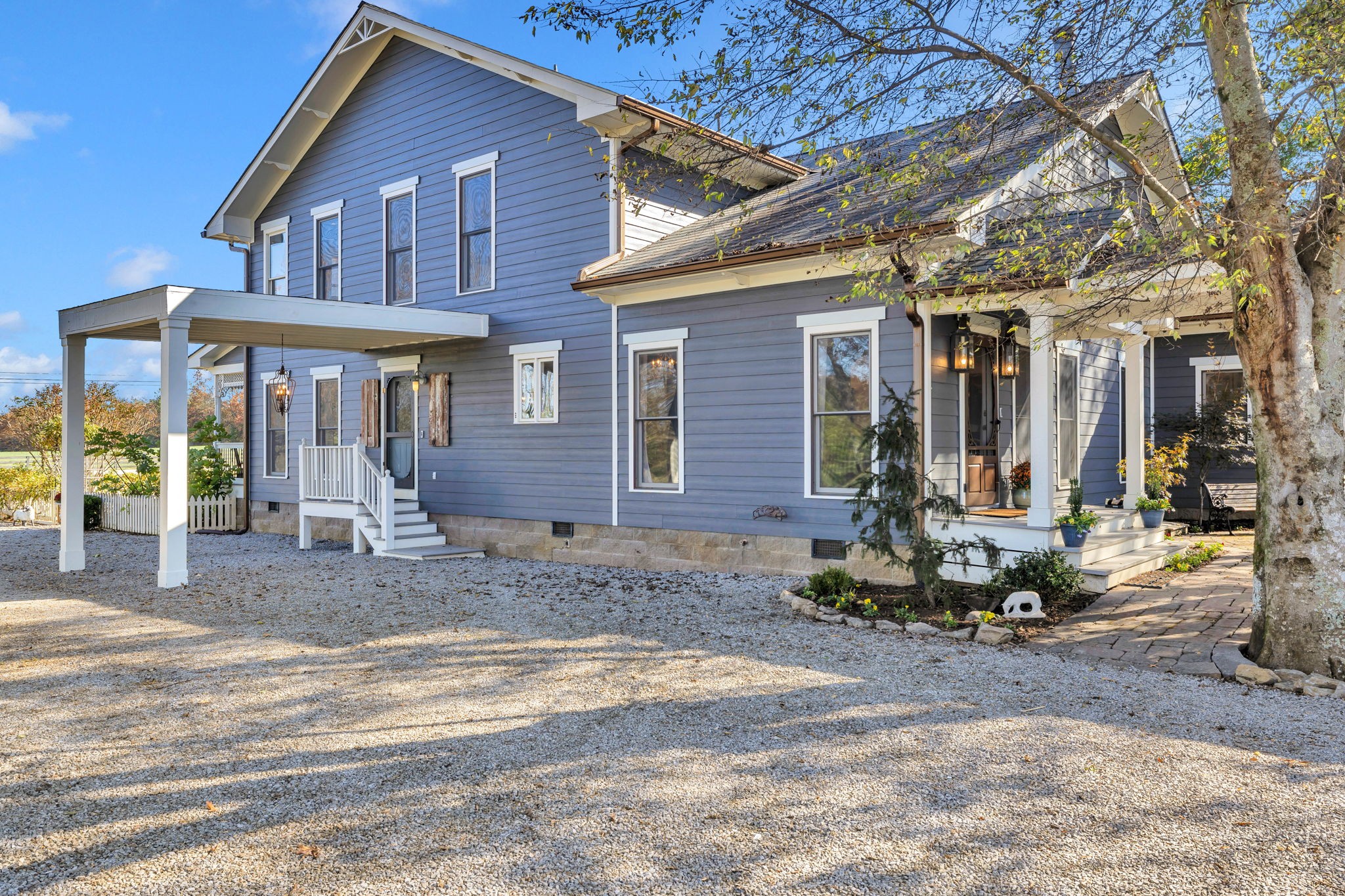 3111 Carl Road Franklin, TN 37064 - Photo 44 of 65 a view of a house with a patio